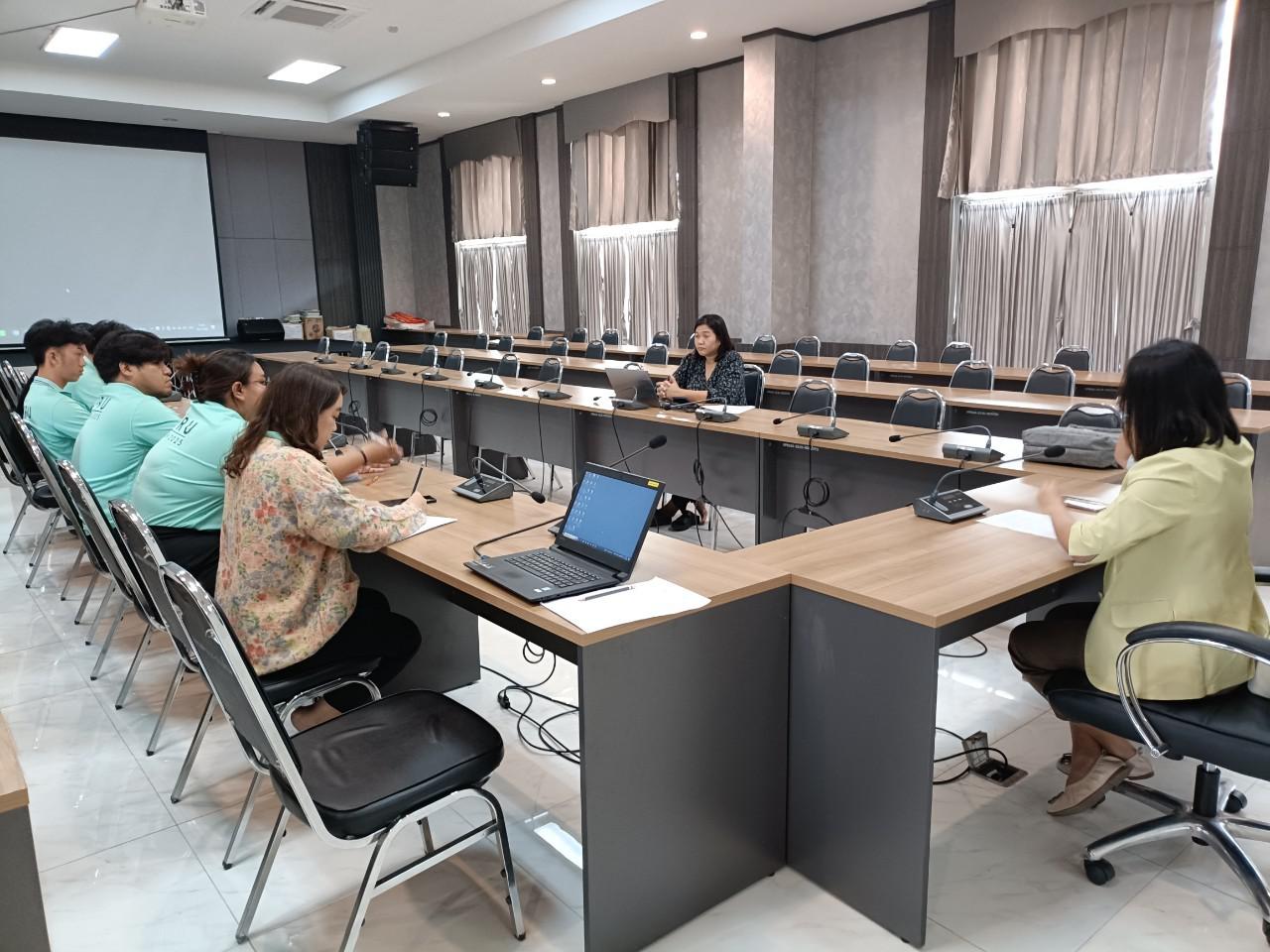 4. ประชุมบุคลากรประจำสำนักบริการวิชาการและจัดหารายได้ ครั้งที่ 2/2568 วันที่ 19 กุมภาพันธ์ 2568 ณ ห้องประชุม KPRU HOME ชั้น 1 สำนักบริการวิชาการและจัดหารายได้